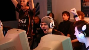 fnatic の dsn 選手が引退を発表