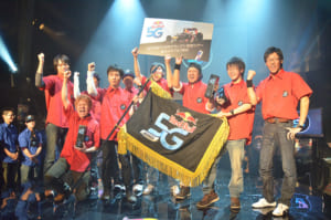 『Red Bull 5G』で東チームが接戦を制し優勝、2013 年大会の開催決定