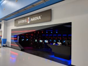 アメリカ『Esports Arena』が世界最大のスーパーマーケットチェーン『ウォルマート』と提携、店舗内にeスポーツ施設を展開