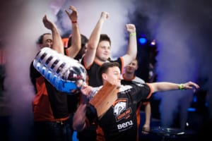 『Virtus.pro』がpashaBiceps選手との契約終了を発表