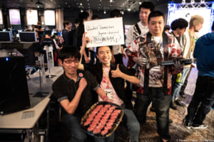 ゲーマーは大トロ寿司プレゼントで『Quake Champions』に興味を示すのか? コミュニティが『C4 LAN 2019 SPRING』で実弾布教活動