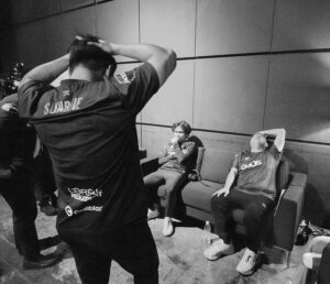 『Fnatic』が試合環境の改善を求める報告書を提出、Dota 2世界大会『The International 2022』対戦相手が会場実況を利用可能な状態