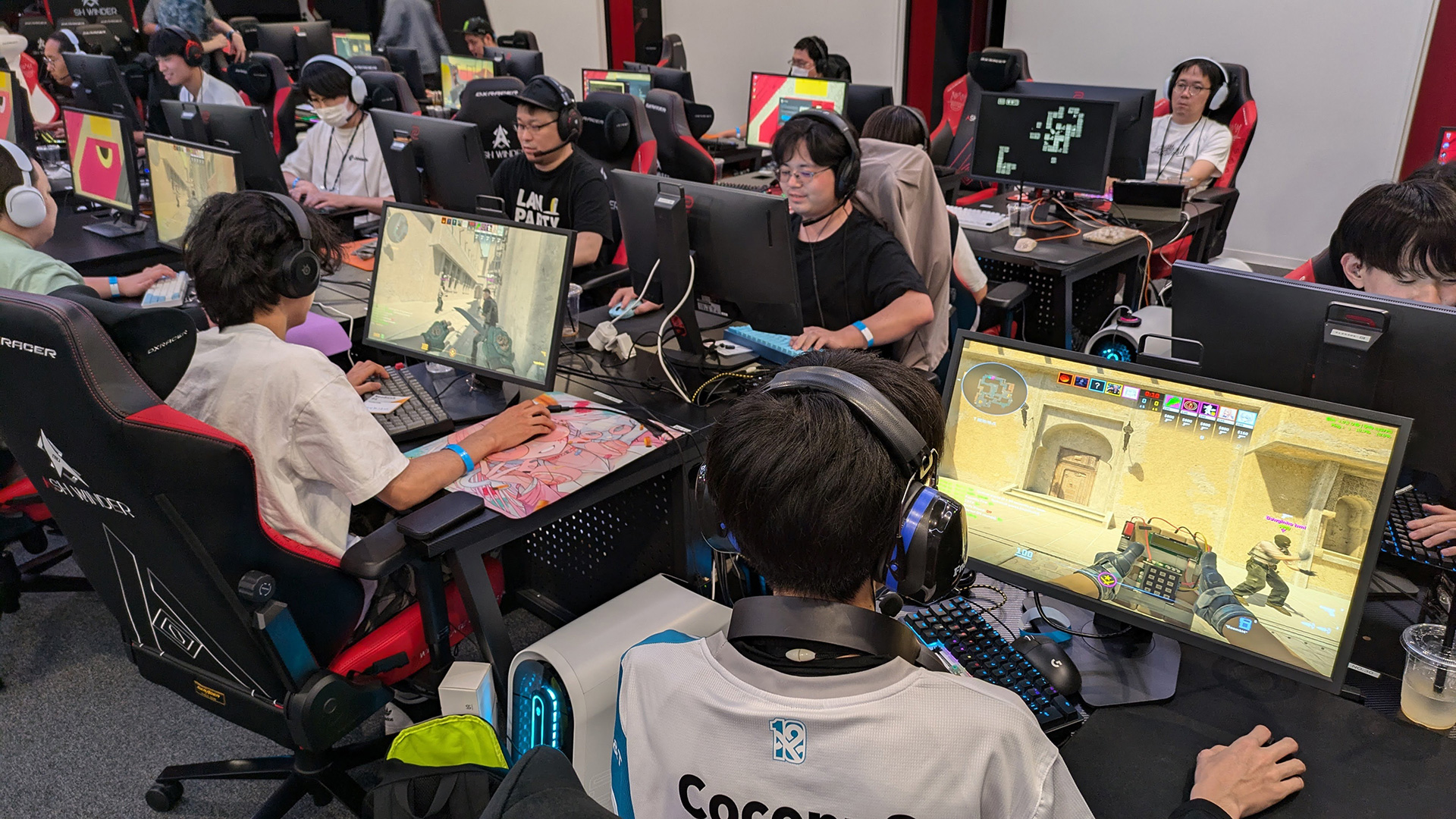 LANパーティおじさんPoNzのオフラインで集まってゲームを遊ぶ会