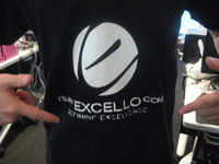 Team Excello Tシャツ