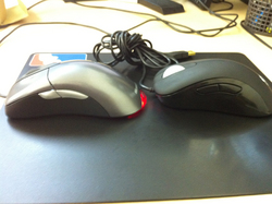 ZOWIE EC1 Black と Microsoft IntelliMouse Explorer 3.0 (右側面)