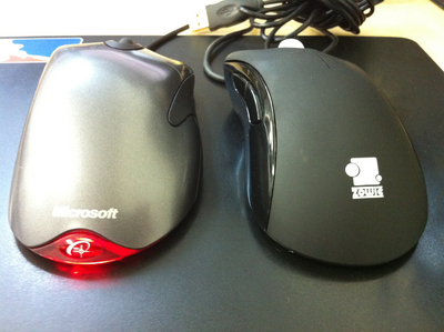 ZOWIE EC1 Black と Microsoft IntelliMouse Explorer 3.0 (後面)